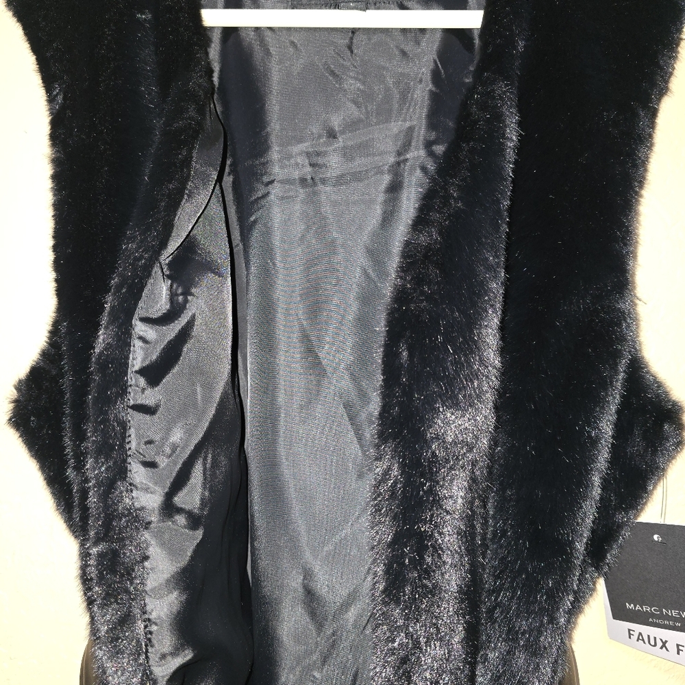 Marc New York Black Faux Fur Vest With Belt - NWT - Picture 4 of 6